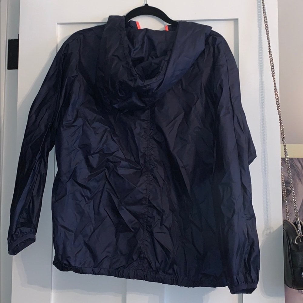 Lightweight Windbreaker - Picture 3 of 3